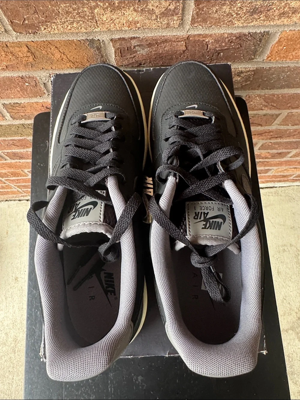 NIKE. Air Force 1 ‘07 LV8
